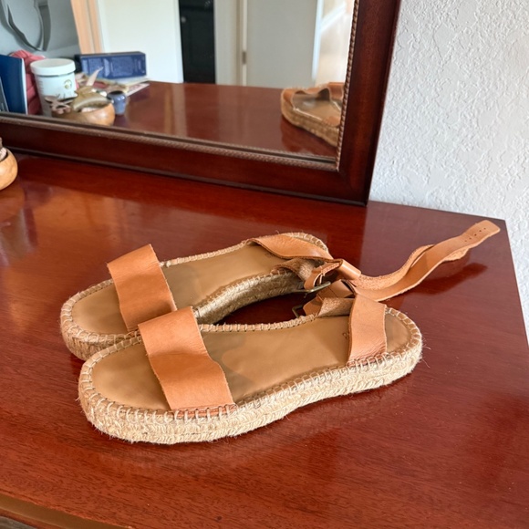Soludos Sandals - Picture 2 of 3